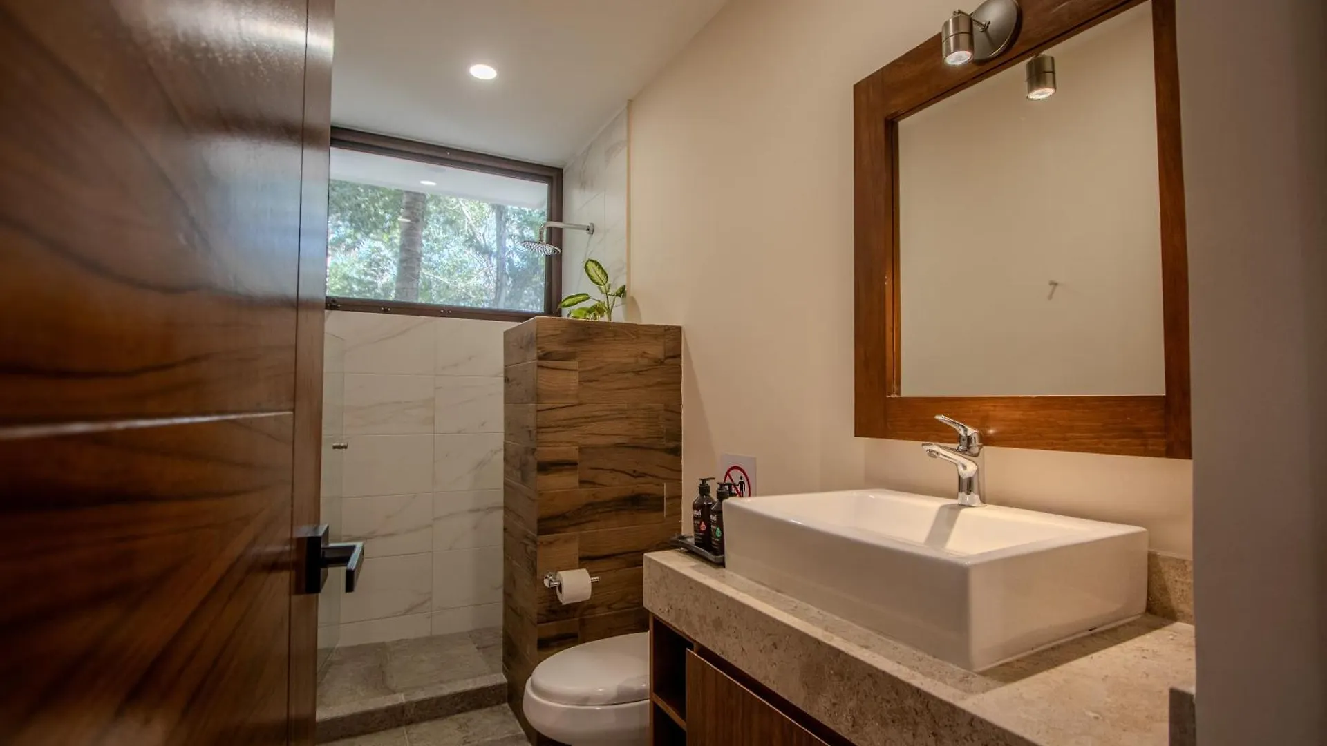 2 Bedrooms Apartment And Fully Equipped Kitchen Harmony Maxia تولوم