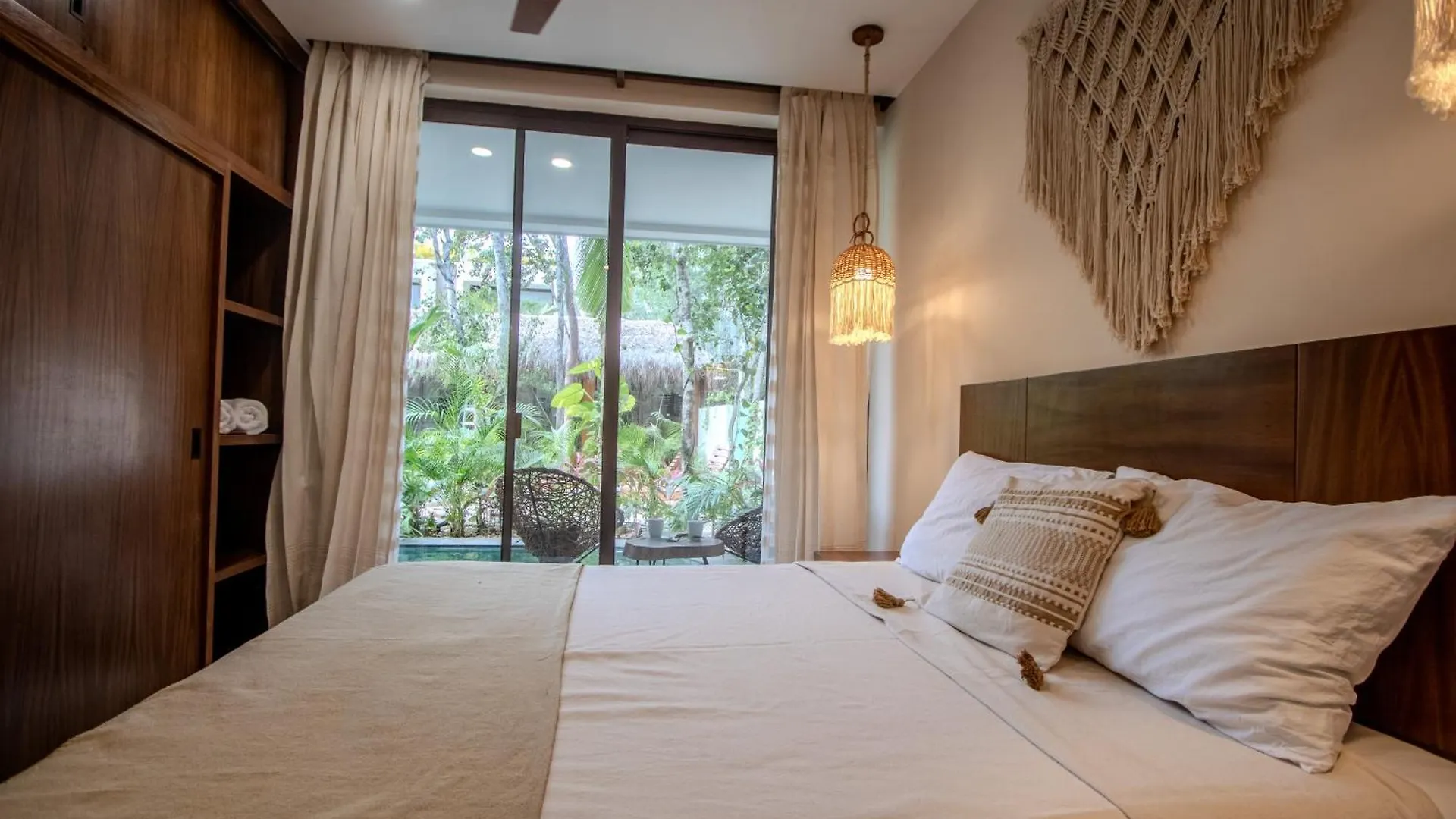 2 Bedrooms Apartment And Fully Equipped Kitchen Harmony Maxia تولوم 0*,