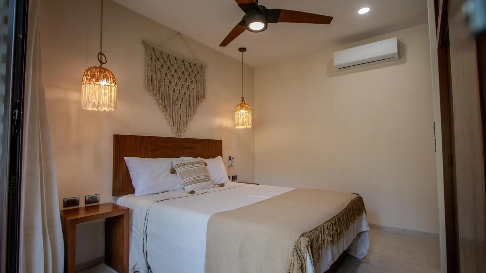 2 Bedrooms Apartment And Fully Equipped Kitchen Harmony Maxia تولوم