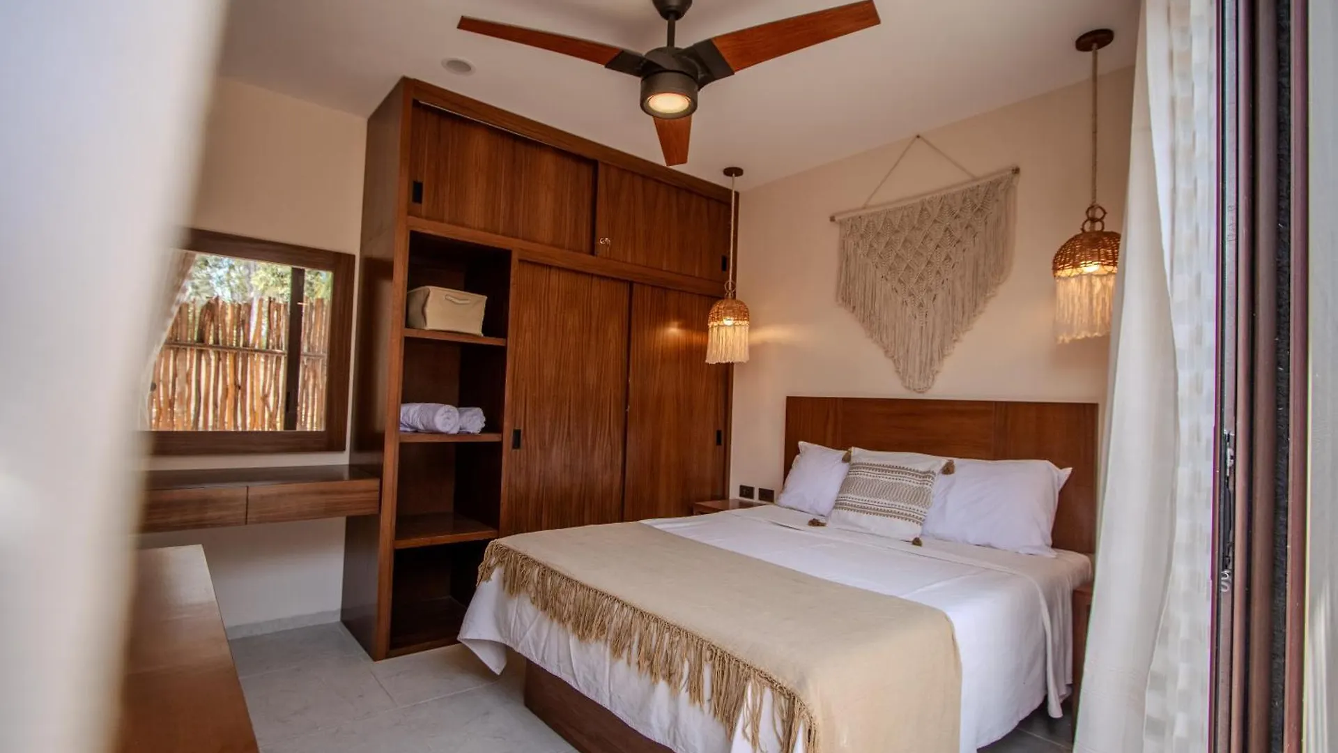 2 Bedrooms Apartment And Fully Equipped Kitchen Harmony Maxia تولوم